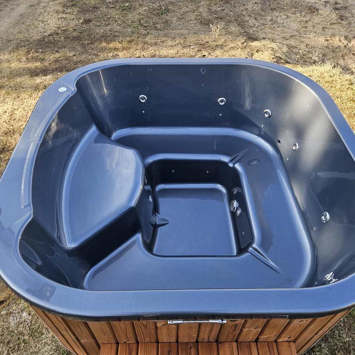 Malmo – Vierkante Luxe Hot Tub met Geïntegreerde Houtkachel - Massagejets, LED-Verlichting, Bubbelsysteem en Vrije Kleurkeuze